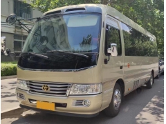 在北京租一辆考斯特中巴车19座多少钱一天？