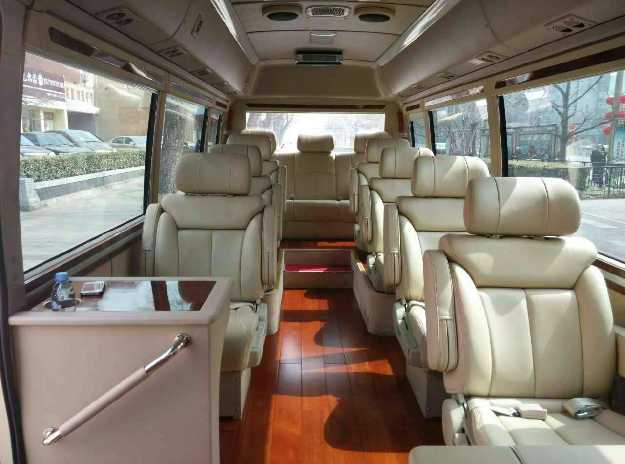 北京租考斯特,考斯特带司机包天应该是多少钱?