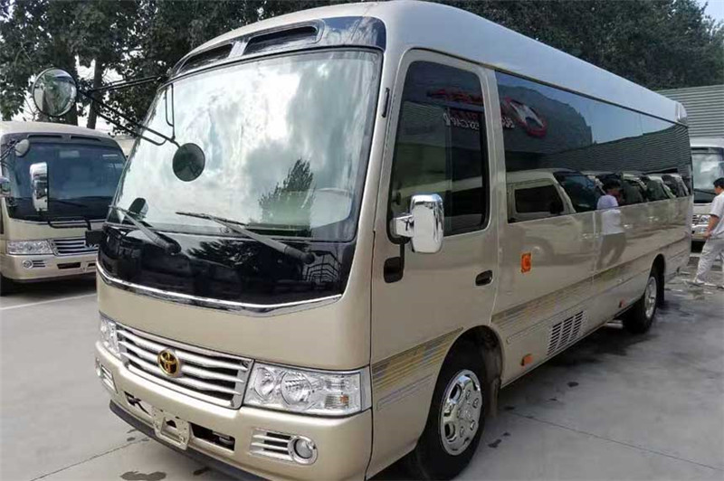 北京出游租15人左右【豪华型】考斯特一天费用多少?