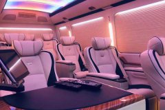 北京租考斯特中巴车19座多少钱? 北京租考斯特中巴车19座多少钱?