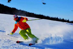 大兴滑雪场包车来回接送一天多少钱? 大兴滑雪场包车来回接送一天多少钱?