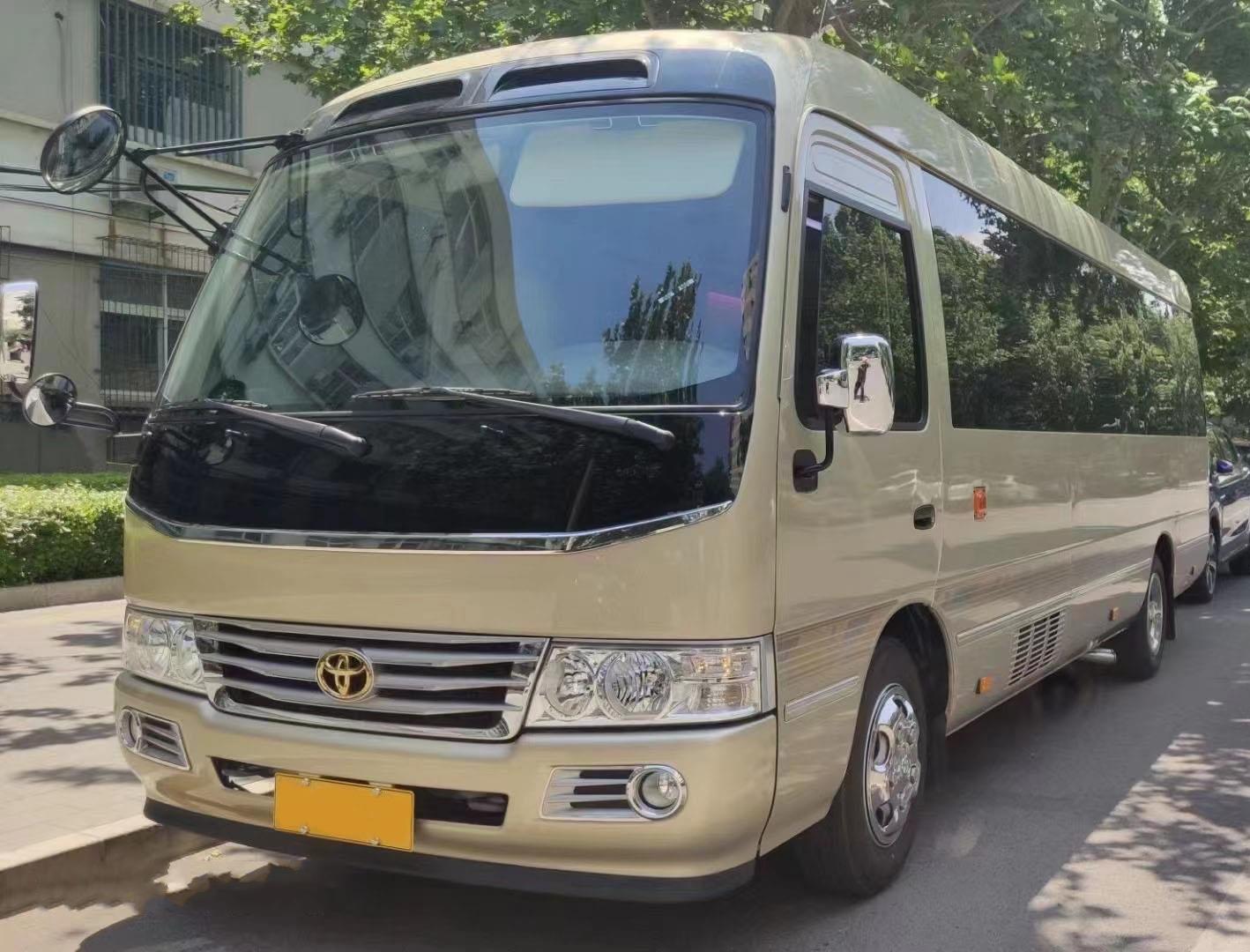 丰田考斯特豪华17座版 丰田考斯特豪华17座版