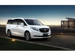 北京旅游商务租什么车？别克GL8租车多少钱一天？