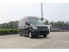 北京旅游商务租什么车？奔驰凌特租车多少钱一天？