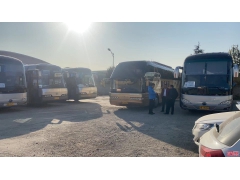 北京年会活动用车租50座55座大巴多少钱一天呢？